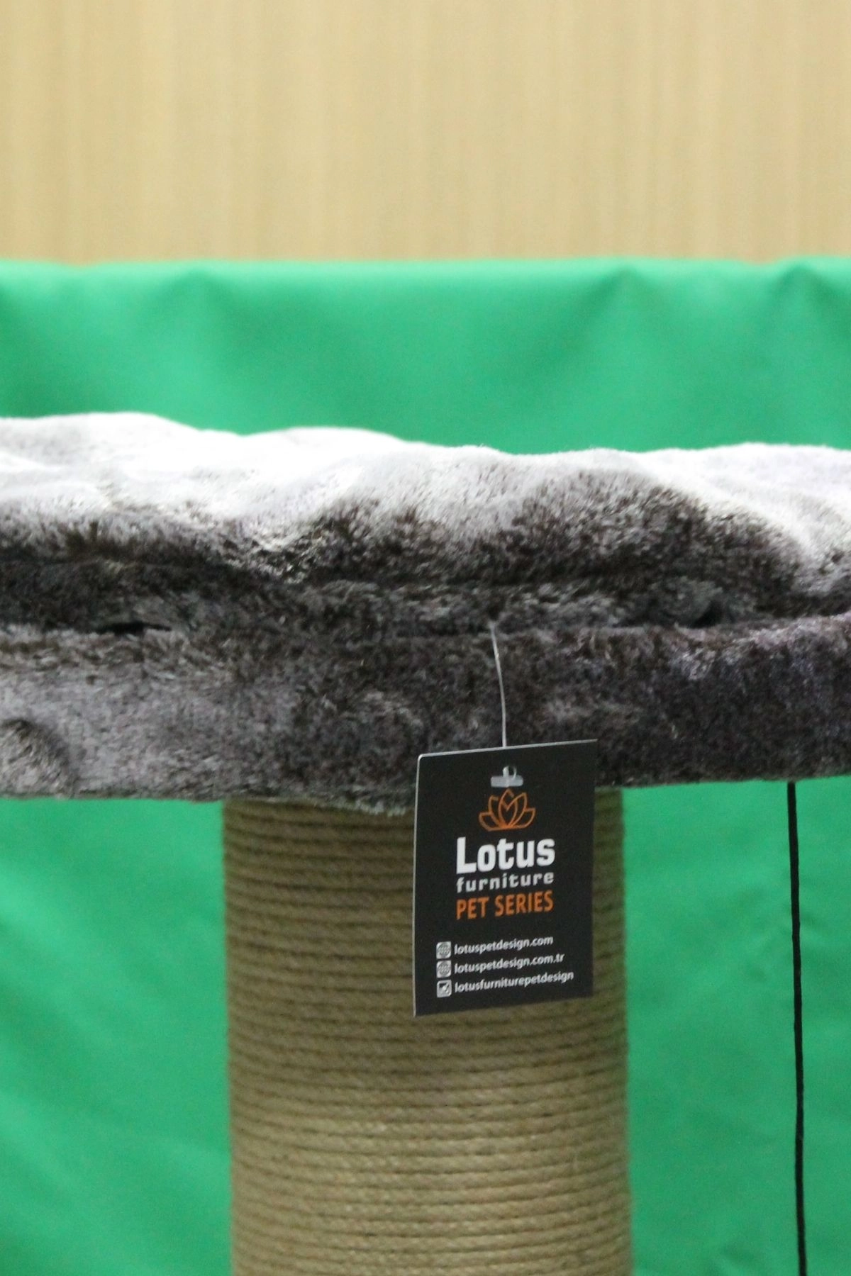 Riga Tırmalamalı Kedi Evi - Thumbnail